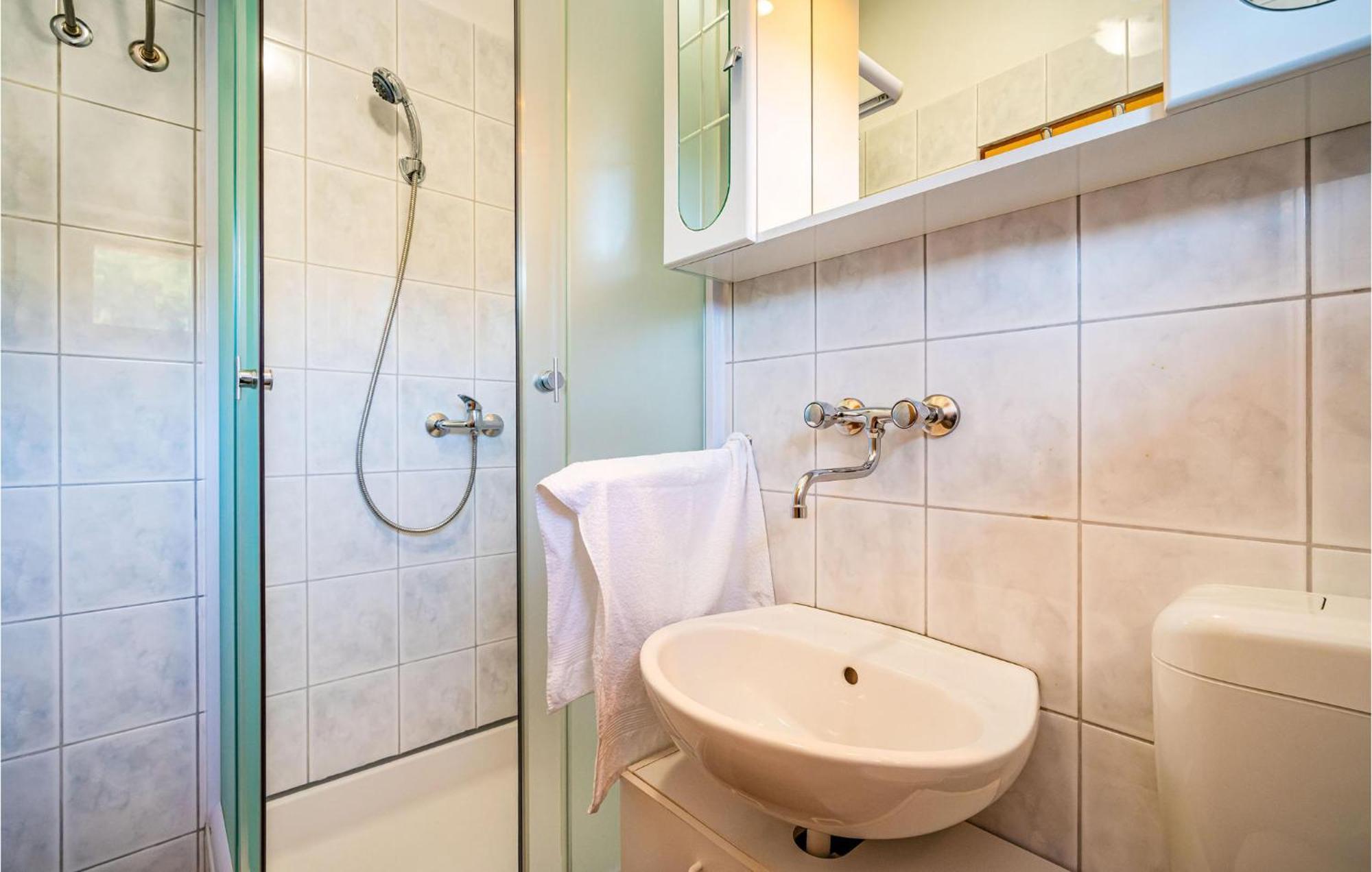 2 Bedroom Amazing Apartment In Nevidane Exterior photo